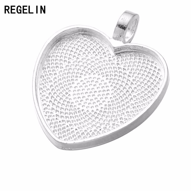Ожерелье REGELIN в форме сердц – обзор и цена Bezels Set Pendant