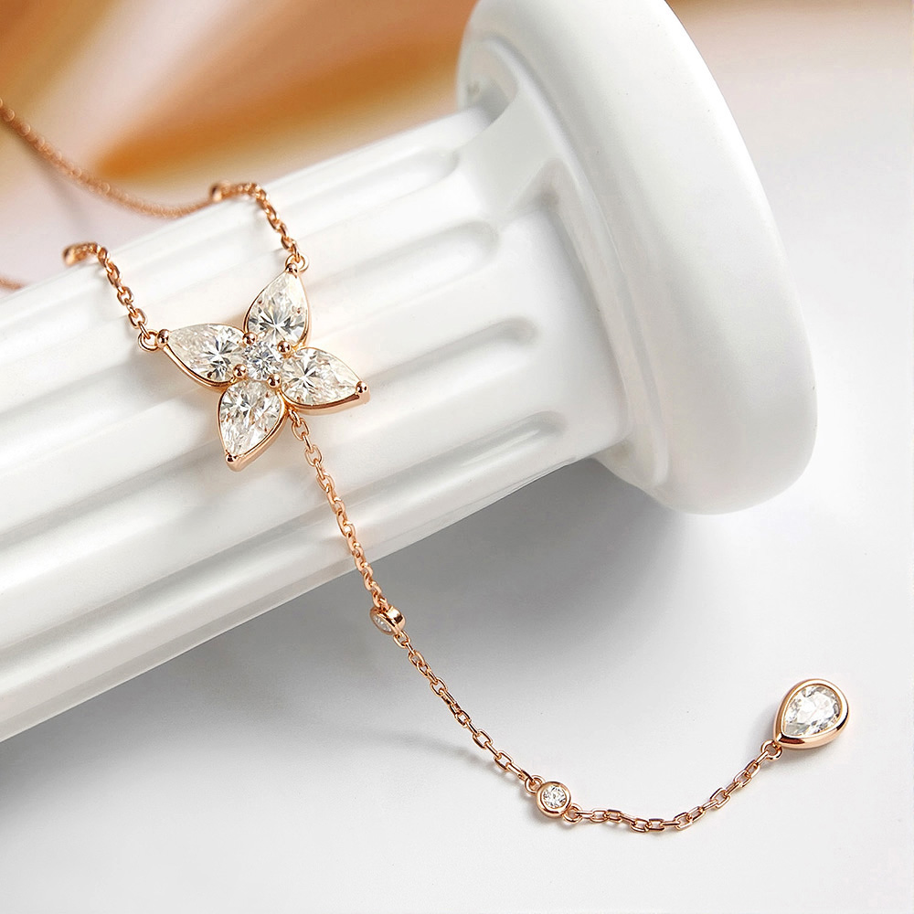 Колье-подвеска с муассанитом в – обзор и цена Bezels Set Pendant